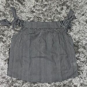 Listicle off the shoulder top
